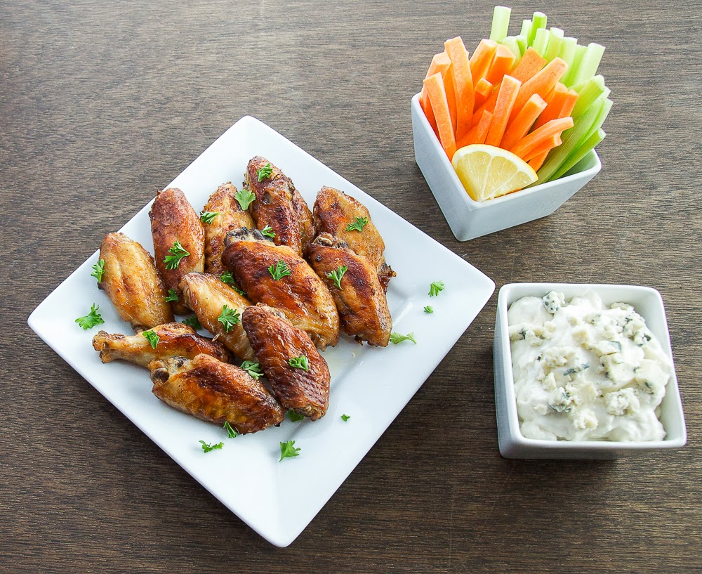 Sriracha-spicy-oven-baked-chicken-wings