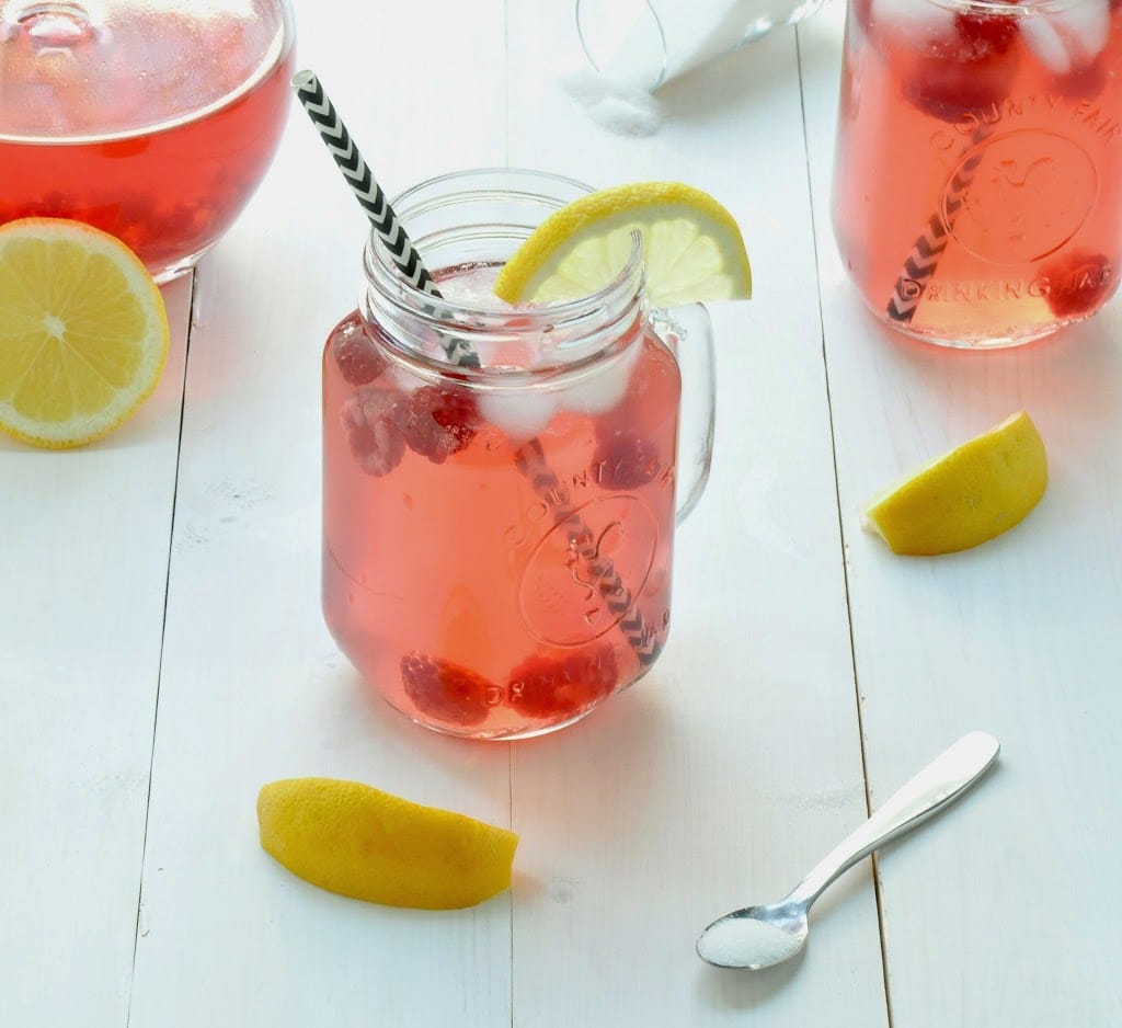 raspberry-lemonade-homemade-real-refreshing-fruit-lemons
