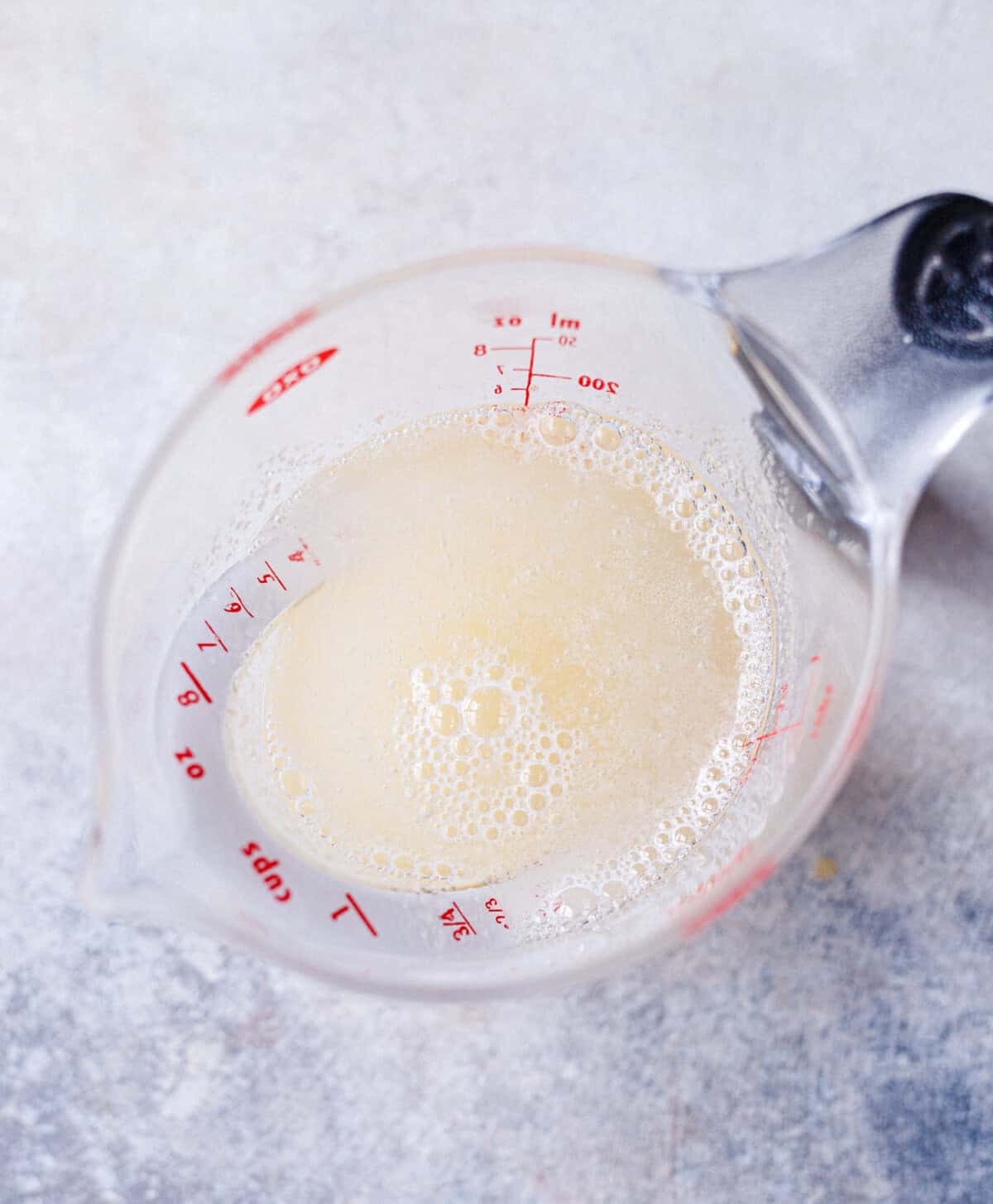 Unflavored gelatin blooming in cold water for a no bake yogurt cake