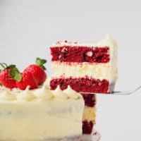 Red velvet cheesecake cake slice