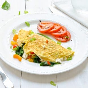 Spinach-Feta-And-Peppers-Omelet