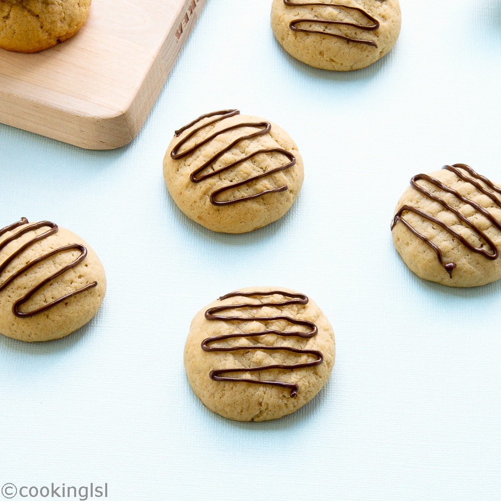 Peanut-Butter-Banana-And-Chocolate-Cookies