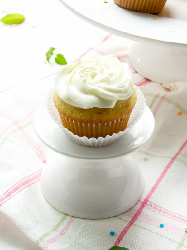 vanilla-buttermilk-cupcakes-cream-cheese-whipped-cream-frosting