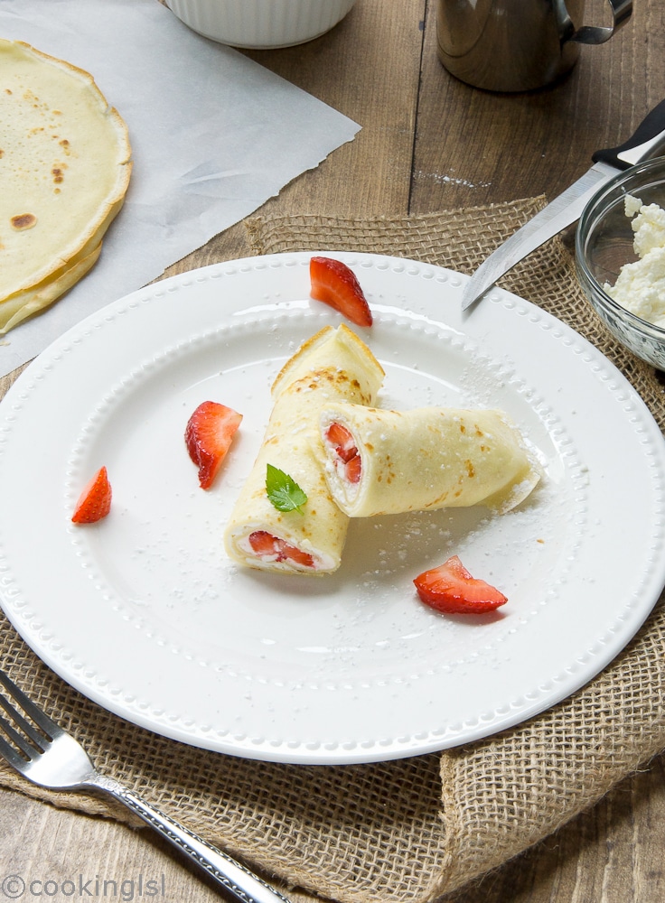 cream-and-cottage-cheese-filled-crepes