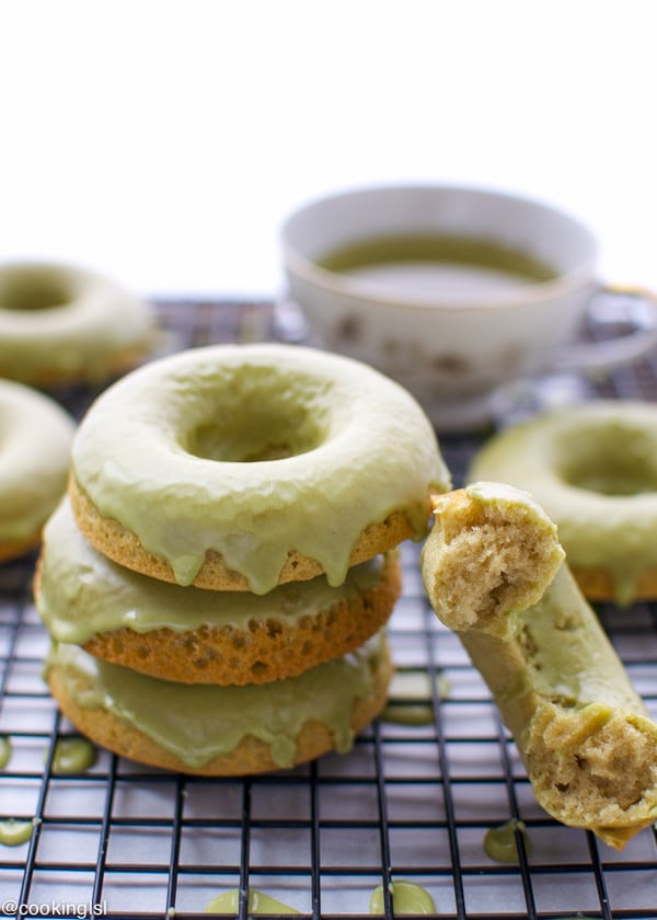 matcha-baked-donuts-matcha-glaze