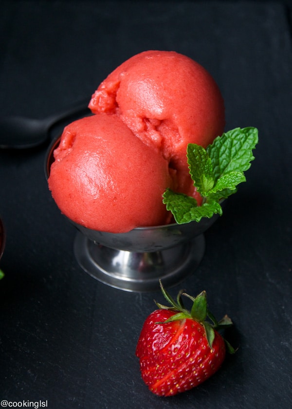 Homemade-strawberry-sorbet-recipe