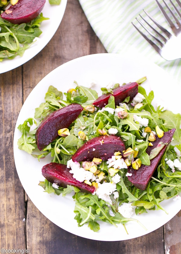 roasted-beets-arugula-goat-cheese-pistachios-salad