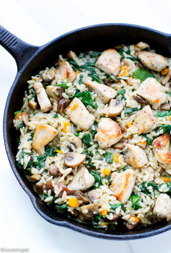 one-pan-chicken-and-rice-spinach-mushrooms-easy-dinner