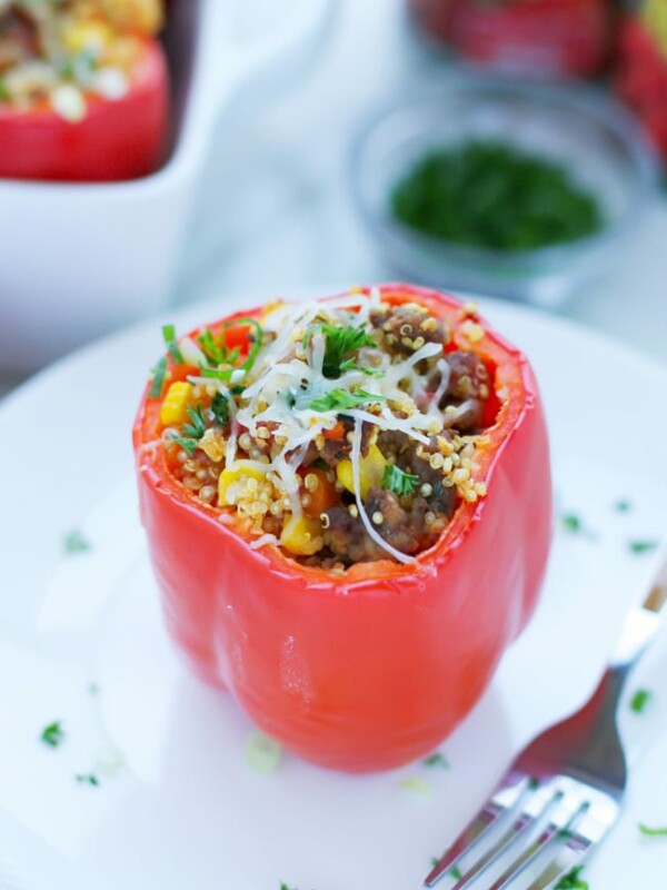 easy-quinoa-stuffed-bell-peppers