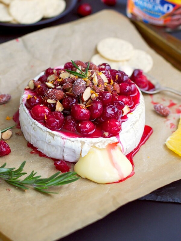baked-brie-cranberries-almonds-holiday-christmas-appetizer