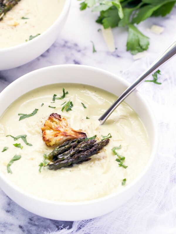 Roasted-Cauliflower-And-Asparagus-Soup-Recipe
