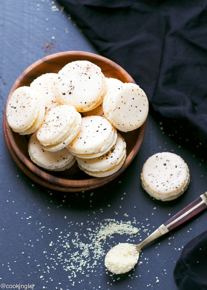 tiramisu-macarons-recipe-cookies-mascarpone