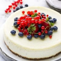 Vanilla-Bean-Cheesecake-With-Biscoff-Cookie-Crust-Recipe