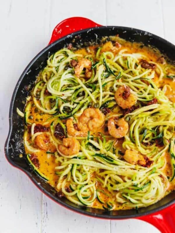 Zucchini noodles with shrimp in askillet