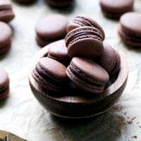 Chocolate-Macarons-With-Chocolate-Peppermint-Ganache-Recipe