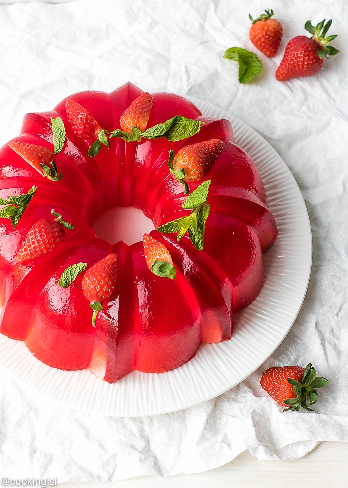 strawberry gelatin