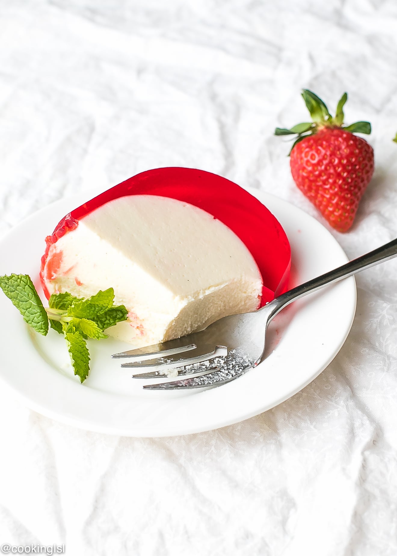 Milk Strawberry Jell-O Mold Bundt Cake Recipe