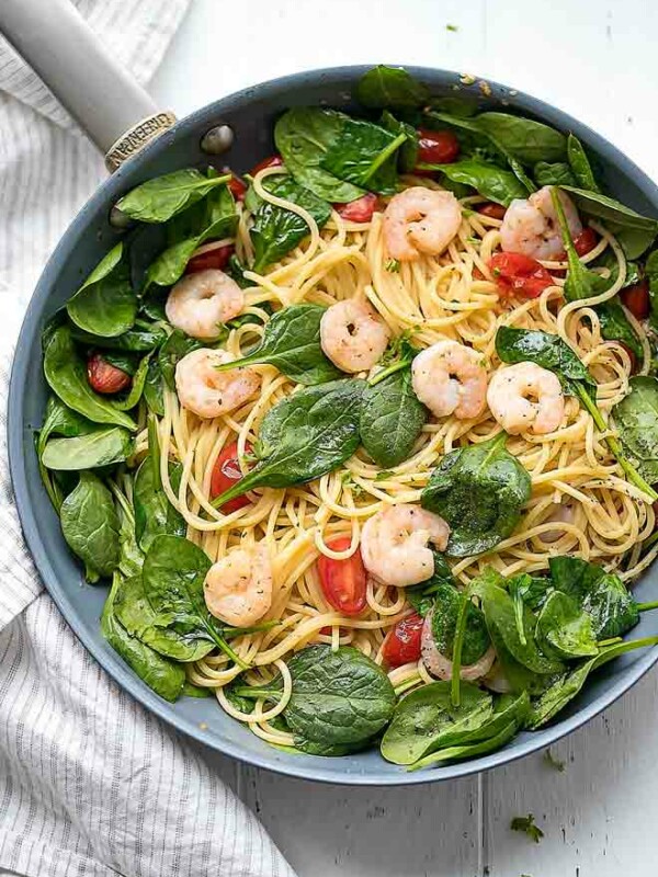 Shrimp Pasta Lite - healthy pasta with wine sauce, spinach and tomatoes
