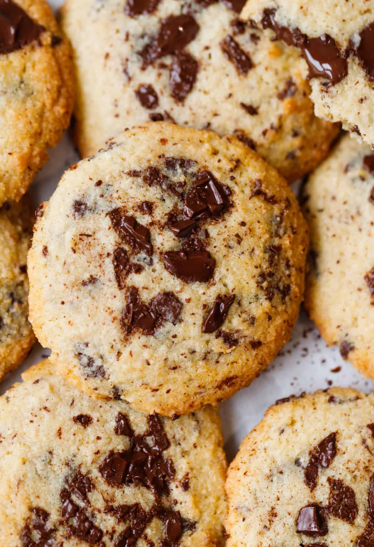 Homemade low-carb chocolate chip cookies with almond flour and chopped dark chocolate chunks