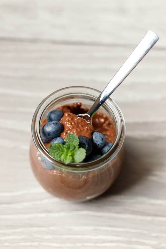 A weck jar filled with vegan chocolate chia pudding.